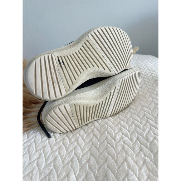 Allbirds Mizzle Wool Sneakers Size 5 Charcoal Gray - Picture 9 of 9